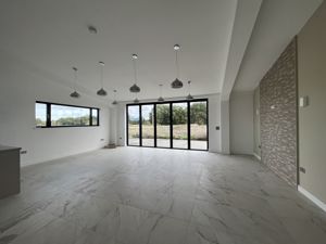 Photo 21- click for photo gallery